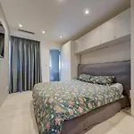 Modern 2br With Spinola Views Near Paceville Apartment *